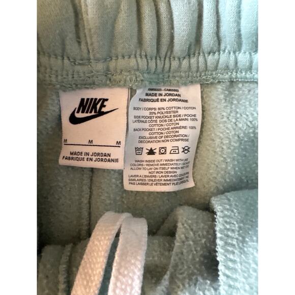 Nike Mint Green 8” Inseam Adjustable M Athleisure Sweat Shorts - Picture 2 of 5